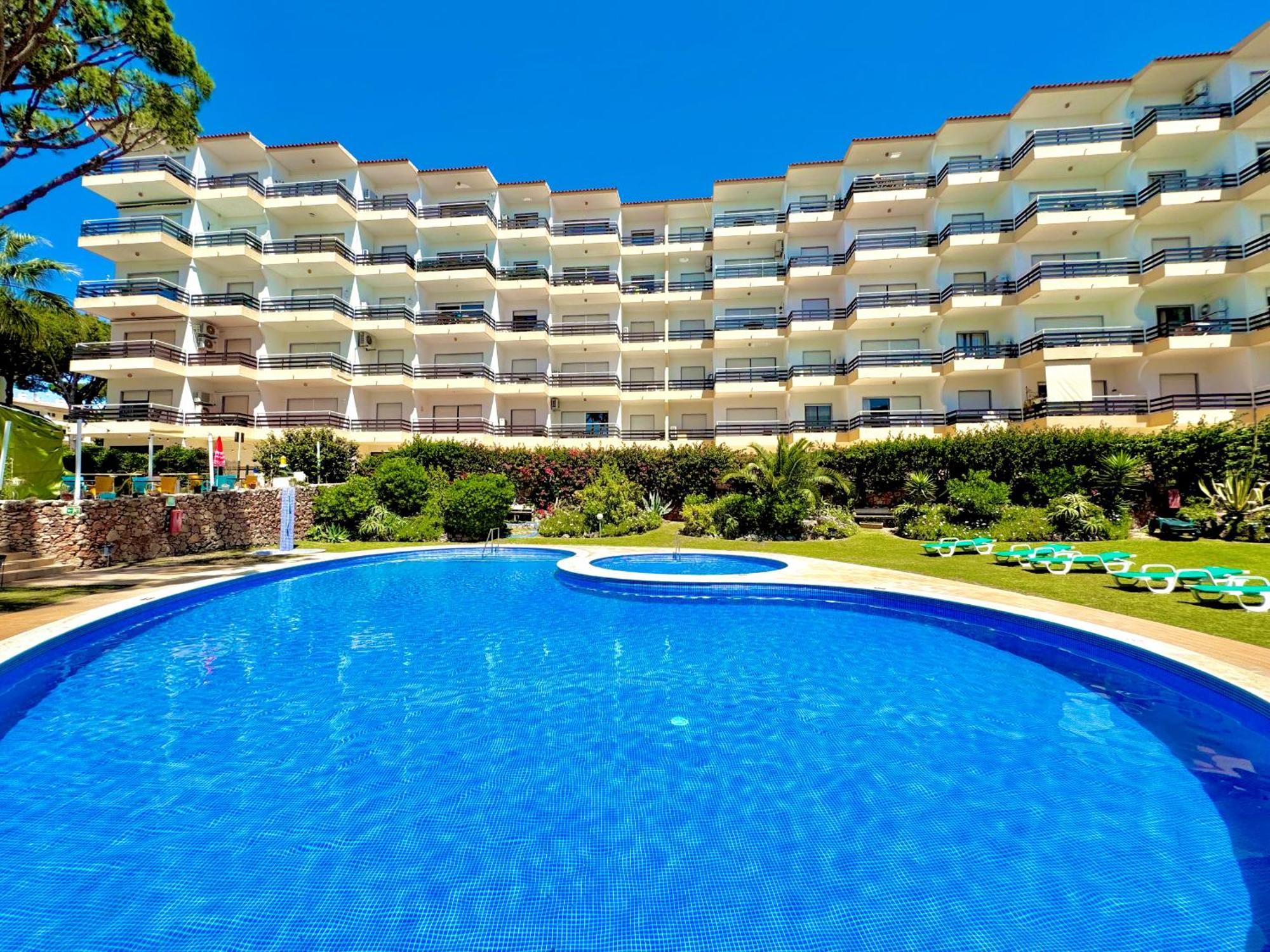 Vilamoura Palm Tree With Pool By Homing Exterior photo